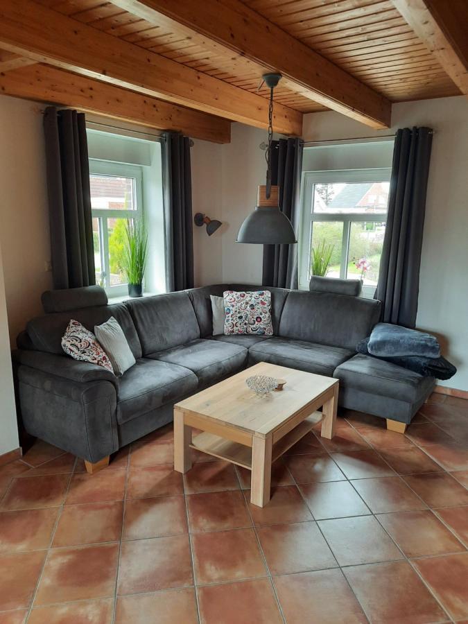 Tolles Ferienhaus In Pilsum - Ferienhaus Trientje - Mit Garten Und Ueberdachter Terrasse Экстерьер фото