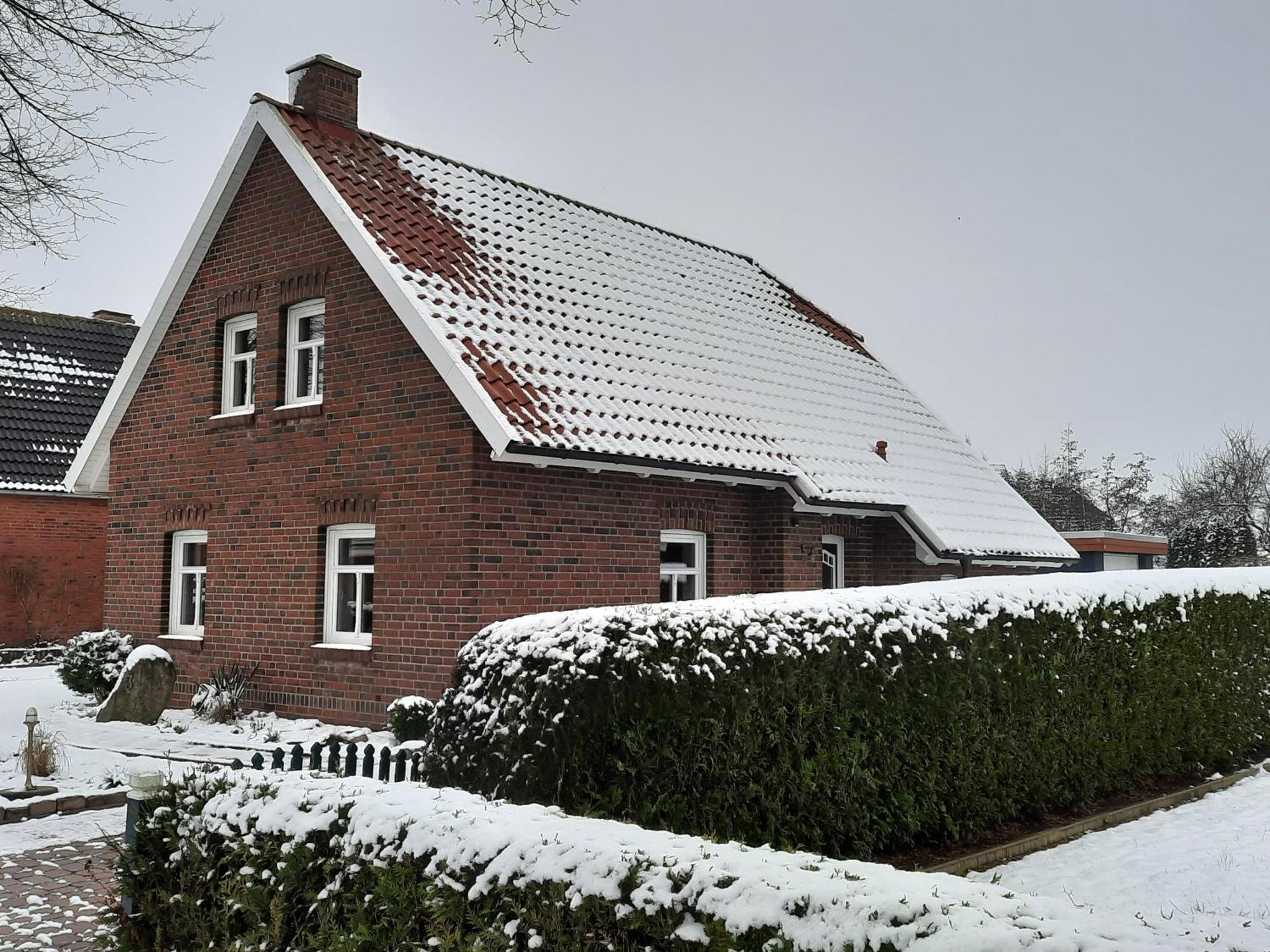 Tolles Ferienhaus In Pilsum - Ferienhaus Trientje - Mit Garten Und Ueberdachter Terrasse Экстерьер фото