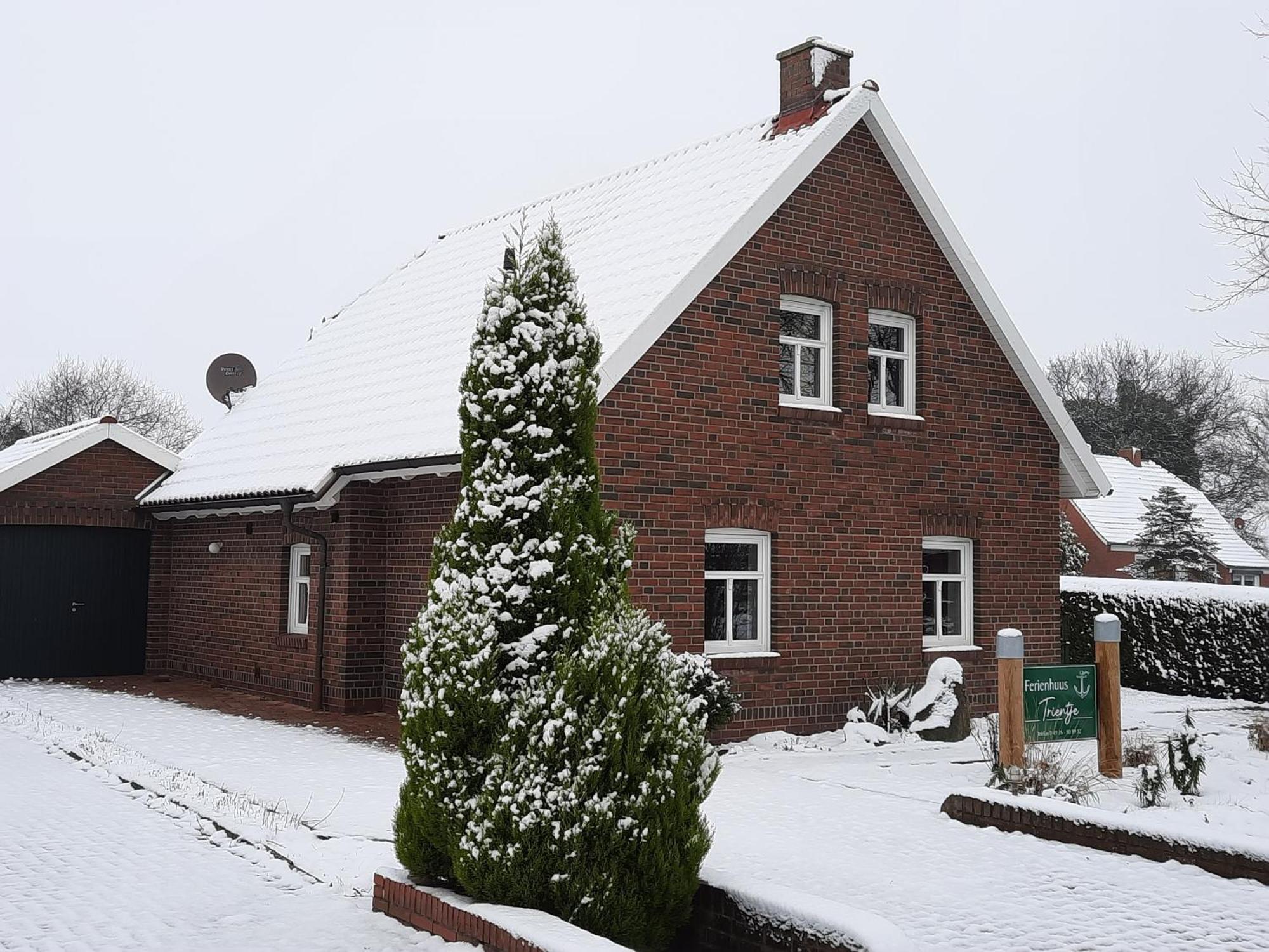 Tolles Ferienhaus In Pilsum - Ferienhaus Trientje - Mit Garten Und Ueberdachter Terrasse Экстерьер фото